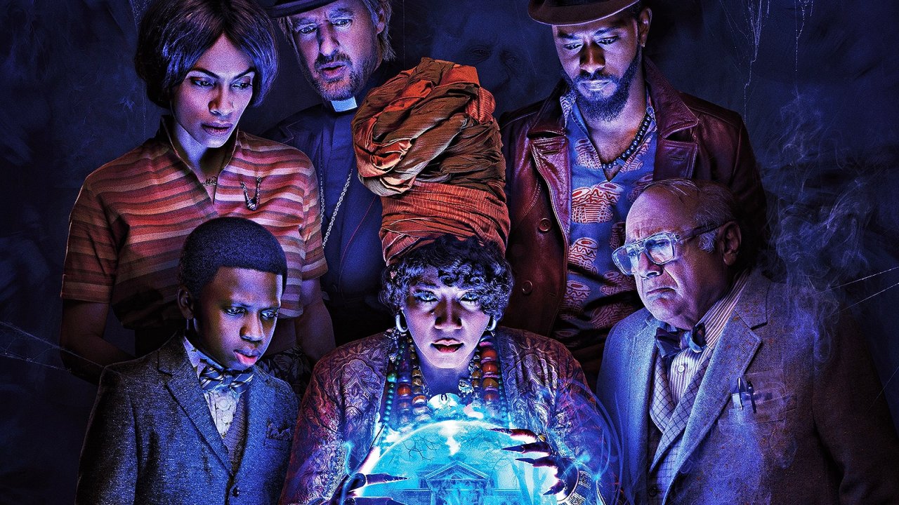 La casa dei fantasmi, la recensione: un family movie Disney riuscito a metà