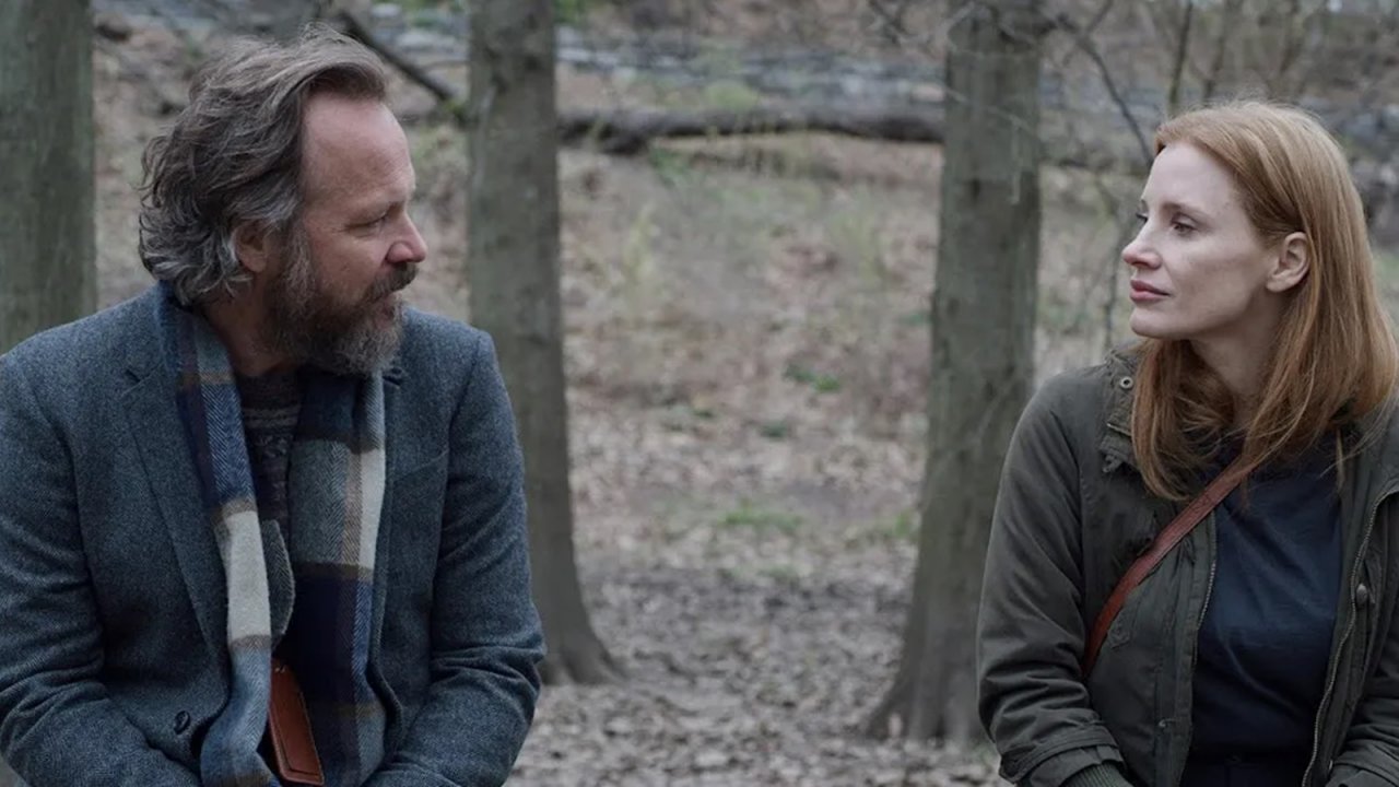 Memory: Peter Sarsgaard e Jessica Chastain nella prima foto del film di Michel Franco