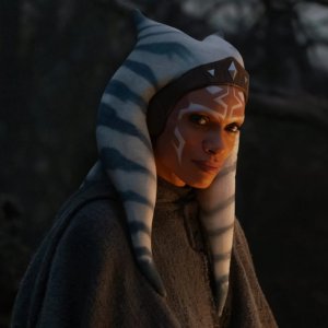 Ahsoka: Rosario Dawson è la protagonista della serie di Star Wars