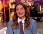 Drew Barrymore: uno stalker ha interrotto un evento costringendo la star ad allontanarsi dal palco