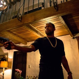 Sleight: Dulé Hill in una scena del film