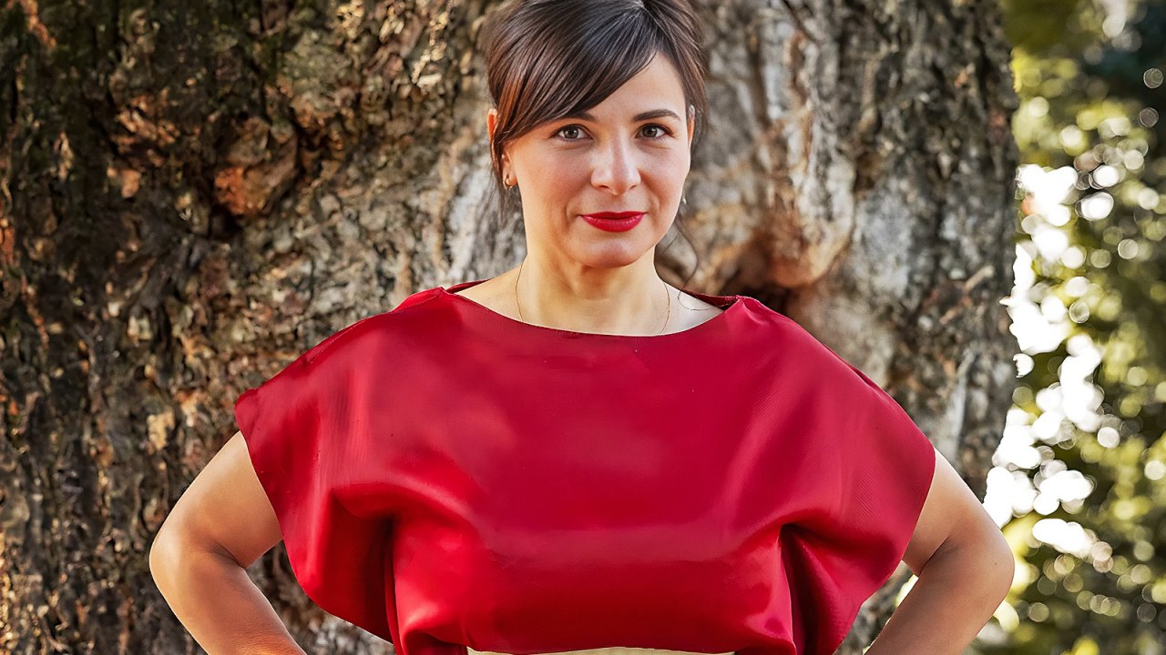 Rossosperanza, Annarita Zambrano: 'Sogno di far fuori i potenti, ma solo nel film'