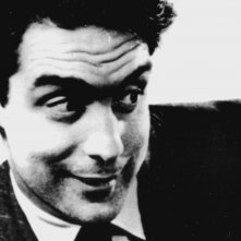 Italo Calvino - lo scrittore sugli alberi: una foto