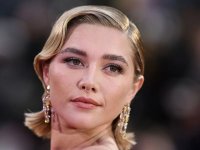 Florence Pugh sul body shaming: 'Non siamo capaci di vedere i capezzoli in una chiave non sessuale'