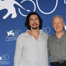Ferrari: il cast durante il photocall della Mostra Internazionale d’Arte Cinematografica di Venezia 80