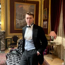 The Beast: George MacKay sul set