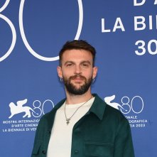 Adagio: Lorenzo Adorni durante il photocall della Mostra d'Arte Cinematografica di Venezia 80