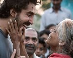 Lion - La strada verso casa, stasera su Iris: storia vera, trama e cast del film con Dev Patel