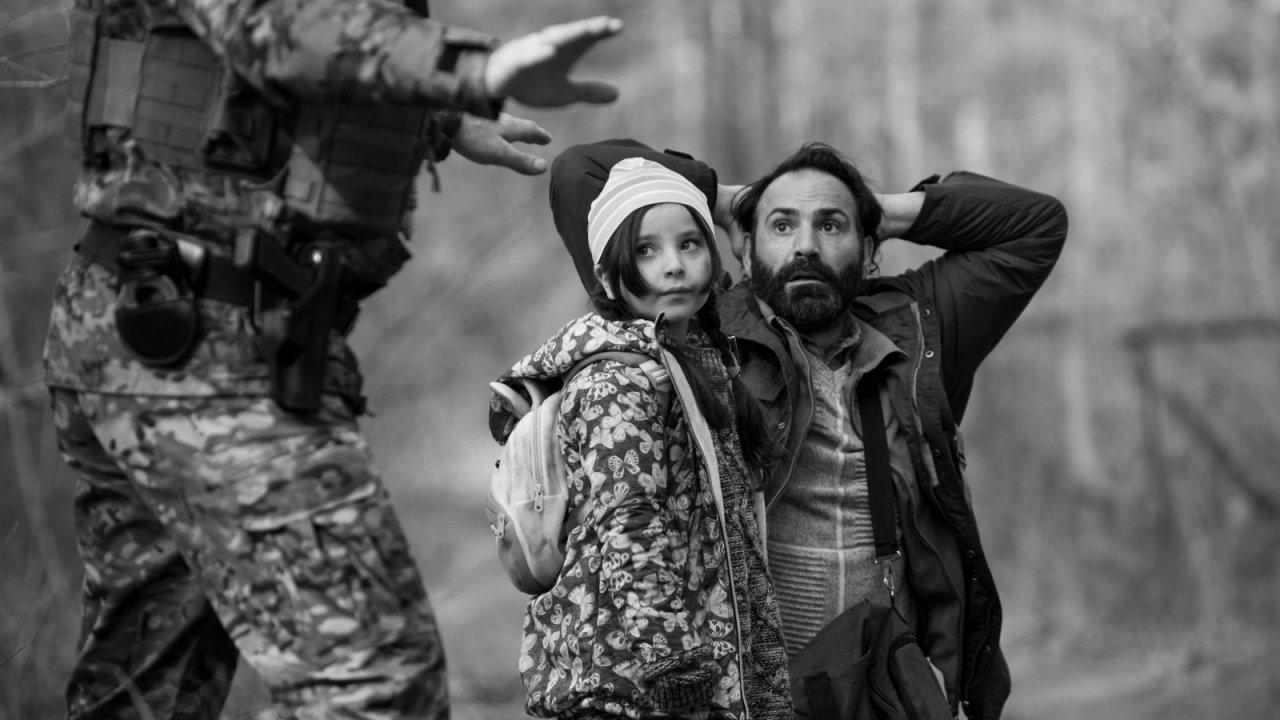 Il confine verde (The Green Border), la recensione: il lato oscuro dell'Europa