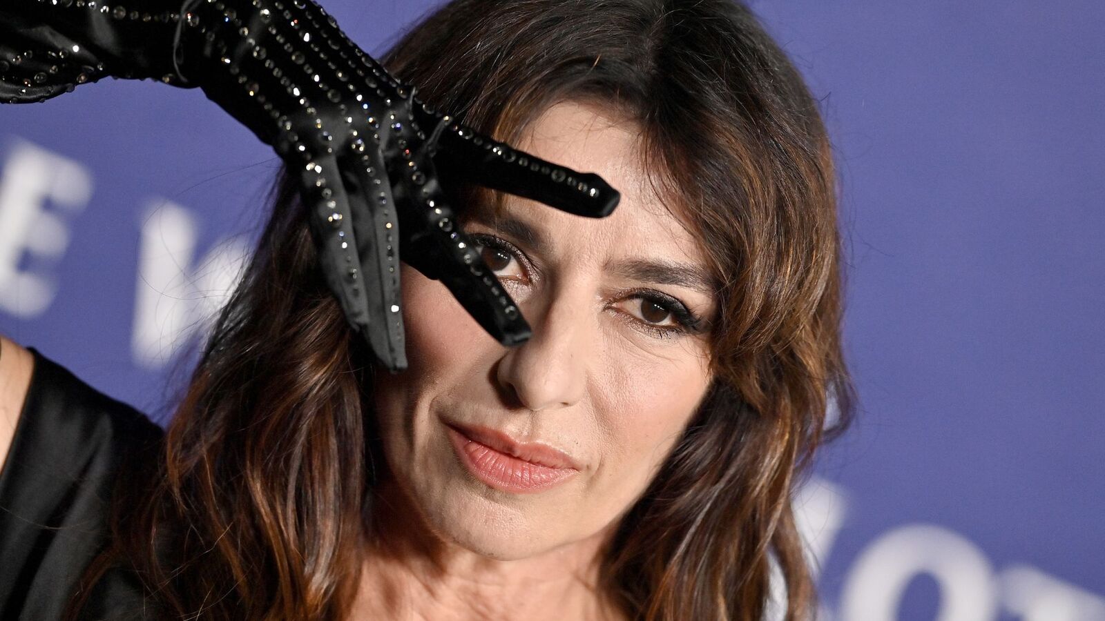 Sabrina Impacciatore: incidente sul red carpet di Venezia 2023 di notte? No, si gira Call My Agent - Italia 2