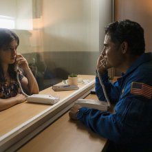 A Million Miles Away: Michael Peña in una scena del film
