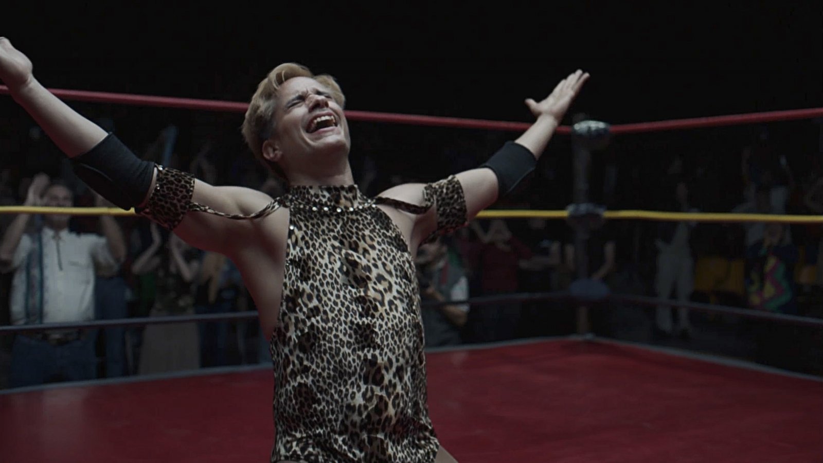 Cassandro: chi è il wrestler gay Saúl Armendáriz, interpretato da Gael Garcia Bernal