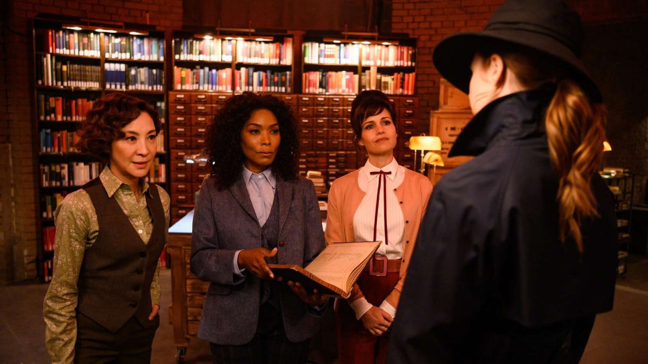 Gunpowder Milkshake stasera su Rai2: trama e cast del film con Michelle Yeoh e Lena Headey