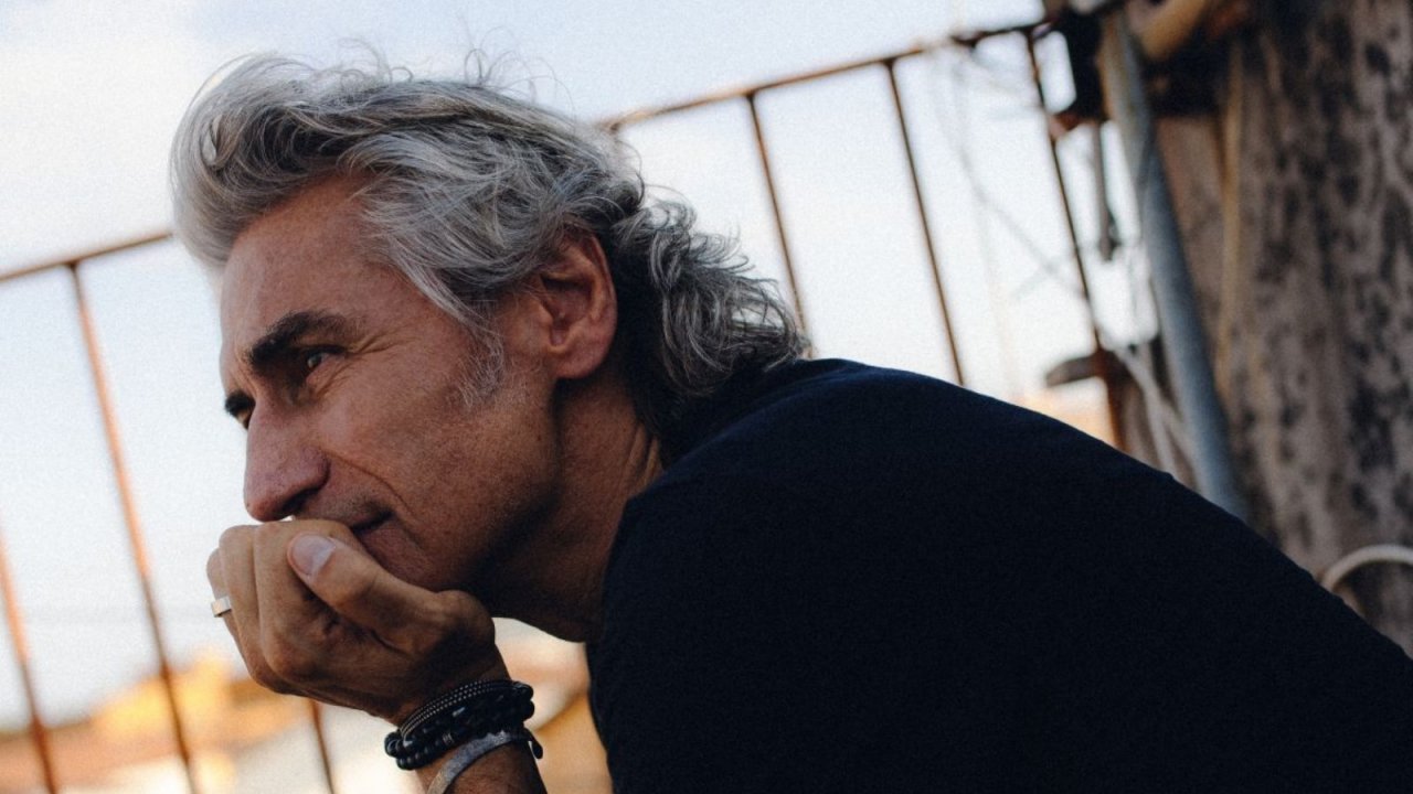 Luciano Ligabue: dal 9 ottobre torna in tour in tutta Italia, raddoppiano le date di Milano e Roma