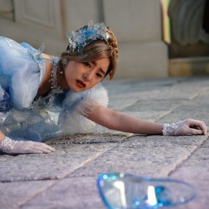 Once Upon a Crime: Yûko Araki in una scena del film
