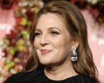 Drew Barrymore, critiche per il ritorno del suo talk show durante lo sciopero: 'Grossolana e deludente'