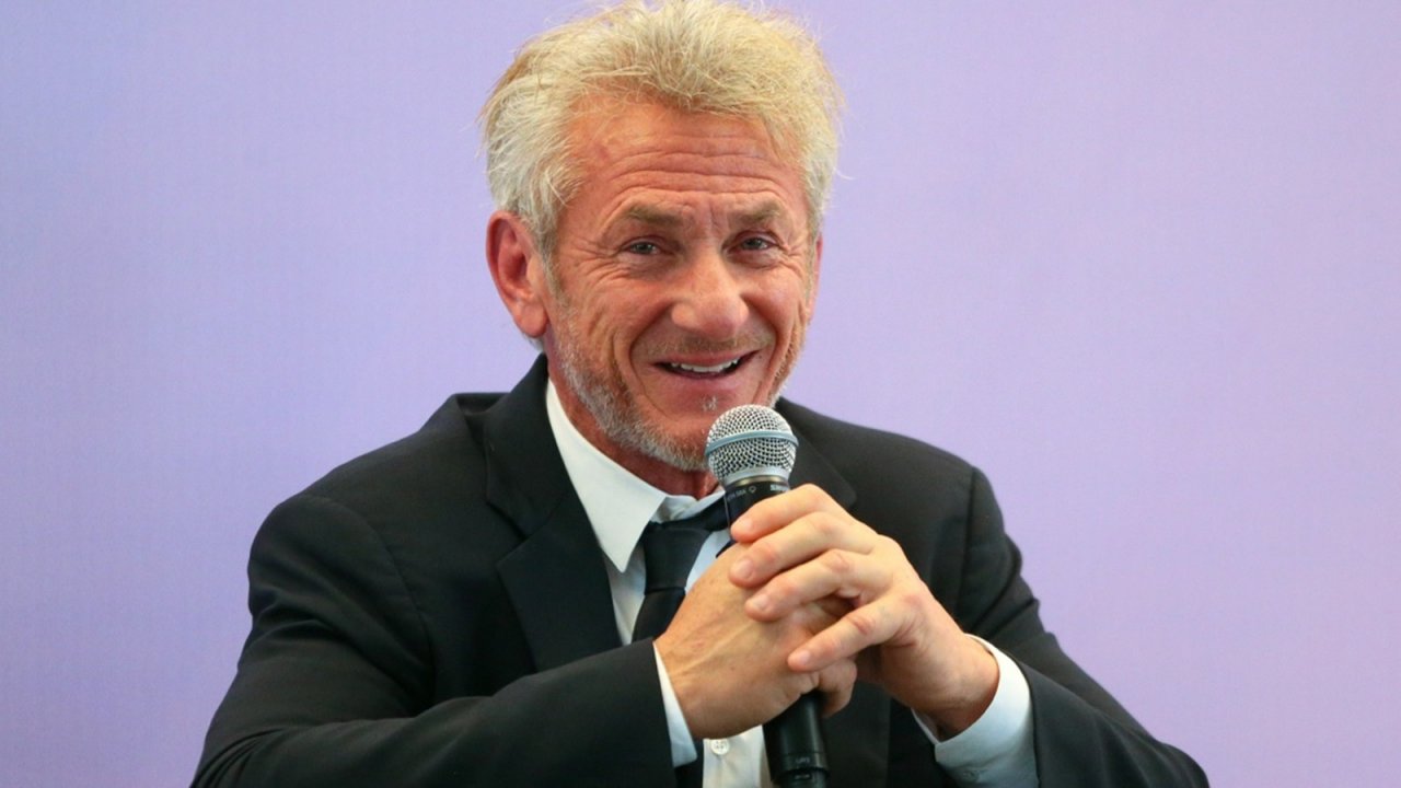 Sean Penn: 'L'uso dell'Intelligenza Artificiale dimostra una mancanza di morale'