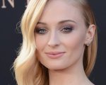 Sophie Turner avvistata sul set in Spagna dopo la richiesta di divorzio di Joe Jonas (FOTO)