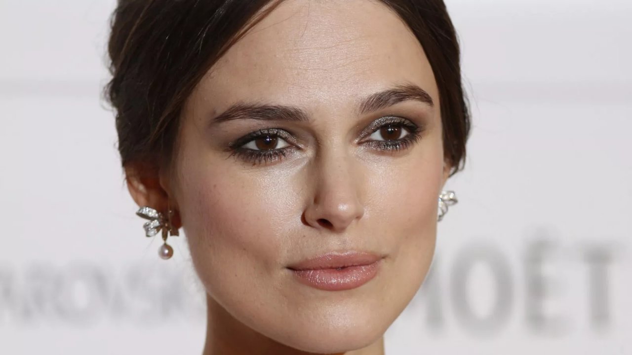 Keira Knightley attacca l'Intelligenza Artificiale: 'Voglio mettere il copyright sul mio volto'