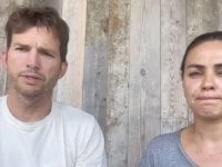 Ashton Kutcher e Mila Kunis dicono addio a Thorn, l'organizzazione contro gli abusi sessuali