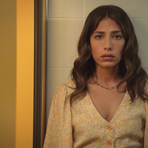 Who is Erin Carter? - Una foto di scena della serie Netflix