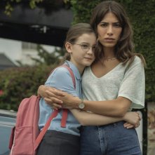 Who is Erin Carter? - Evin Ahmad e Indica Watson nella serie Netflix