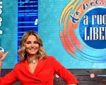 Da Noi… a Ruota Libera con Francesca Fialdini su Rai 1: anticipazioni e ospiti del 17 settembre