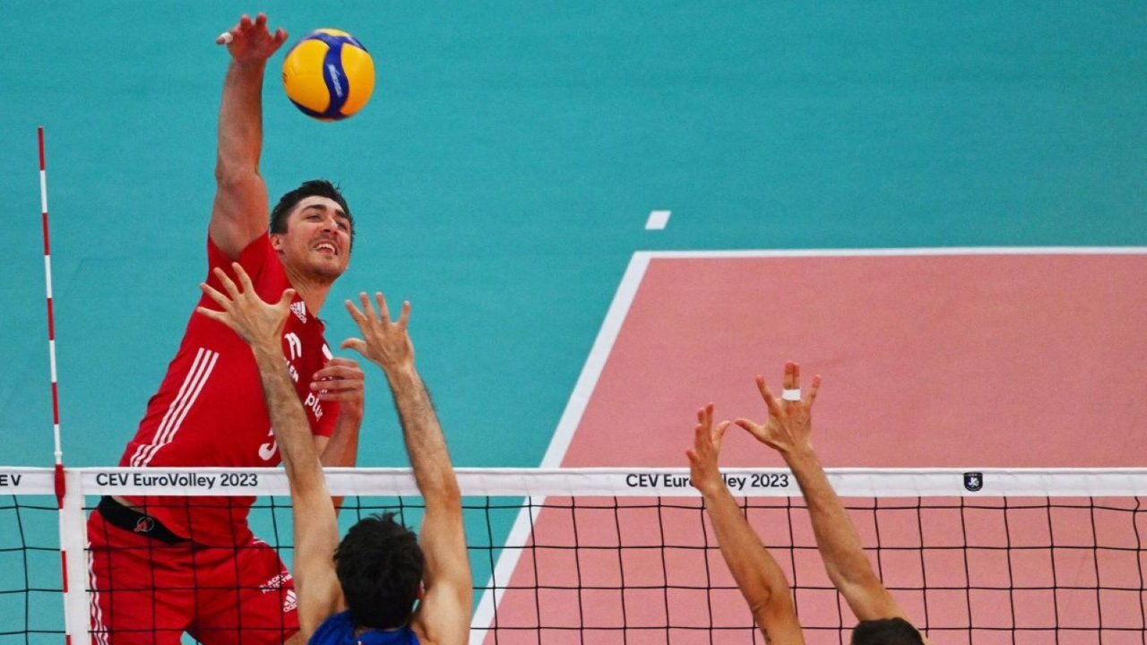 Ascolti TV di sabato 16 settembre Volley Maschile contro Odio l'estate: ecco chi ha vinto