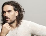 Russell Brand: quattro donne lo accusano di abusi sessuali, la BBC chiede un'indagine