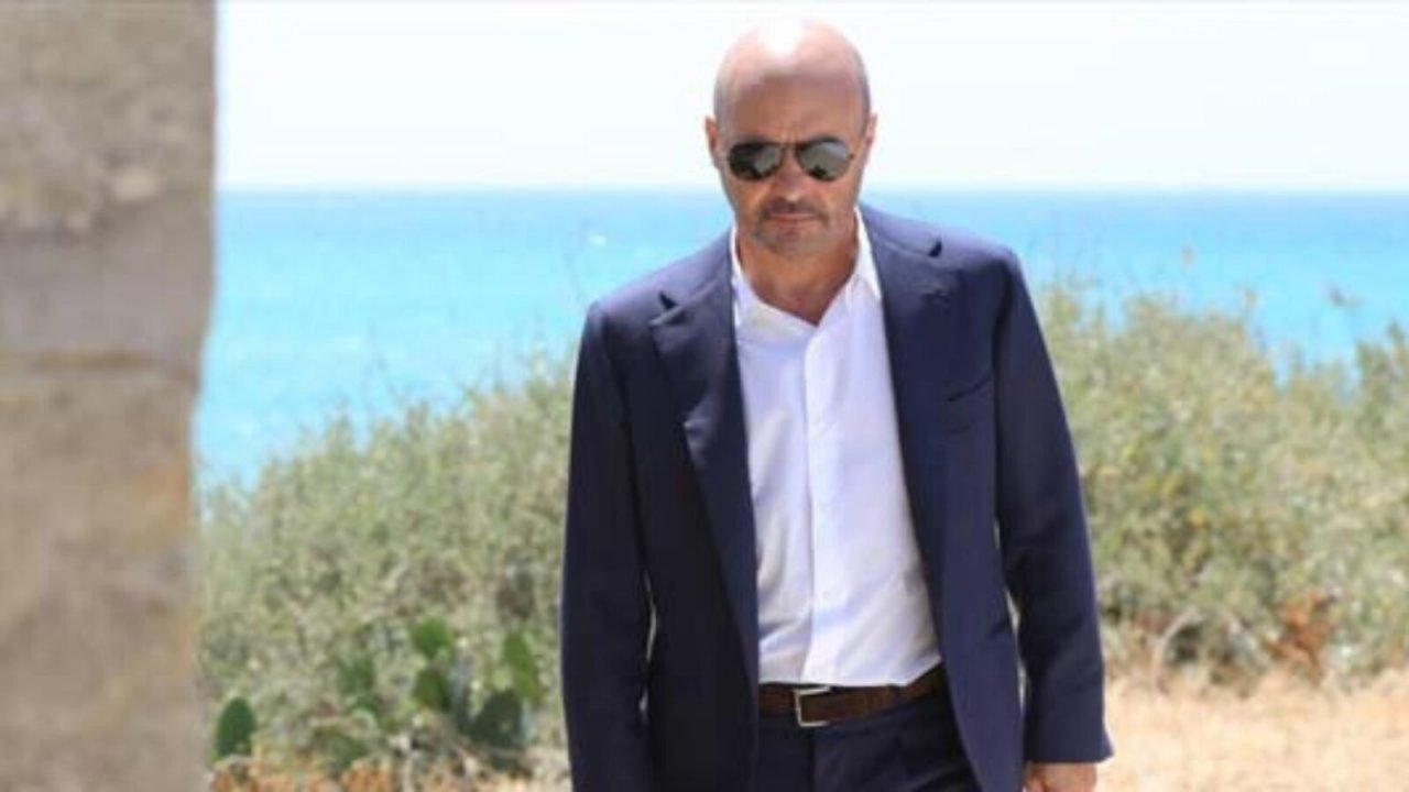 Il commissario Montalbano: trama e cast di Par Condicio, stasera su Rai1 in replica