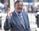 Harry Potter, Steven Fry sotto shock dopo che l'AI ha rubato la sua voce dagli audiobook 'Ed è solo l'inizio'