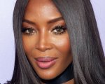 Naomi Campbell: 'Mi stavo uccidendo con la cocaina dopo la morte di Gianni Versace'