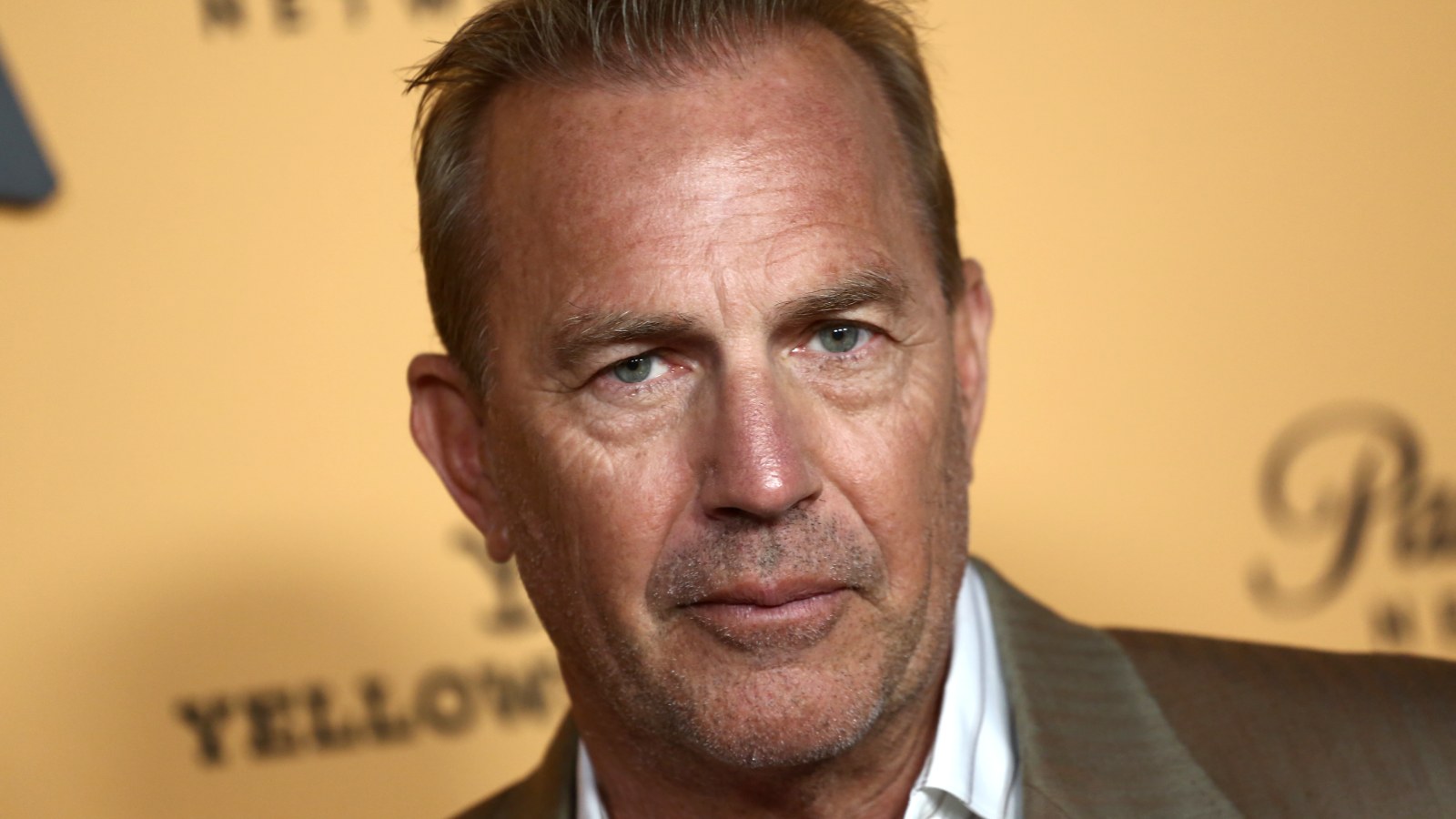 Kevin Costner, accordo di divorzio: l'ex moglie si 'accontenta' di 63mila dollari al mese