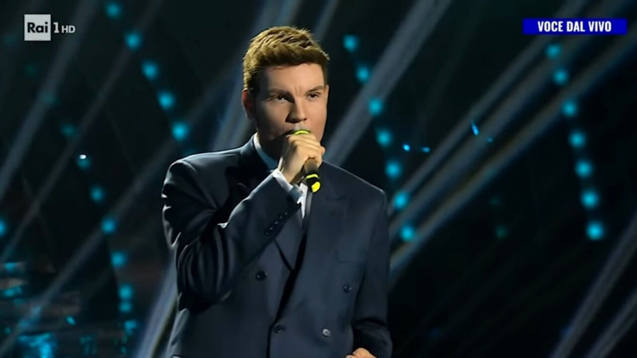 Ascolti TV di venerdì 22 settembre: Tale e Quale Show contro La Voce che hai Dentro: chi ha vinto