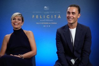 Felicità: intervista a Micaela Ramazzotti e Matteo Olivetti