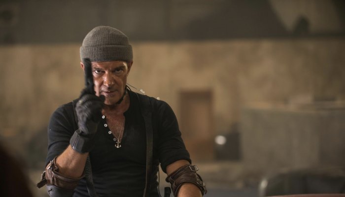 I Mercenari 4, il regista spiega come ha posto rimedio all'assenza di Antonio Banderas