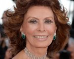 Sofia Loren operata all'anca dopo una caduta nella casa di Ginevra