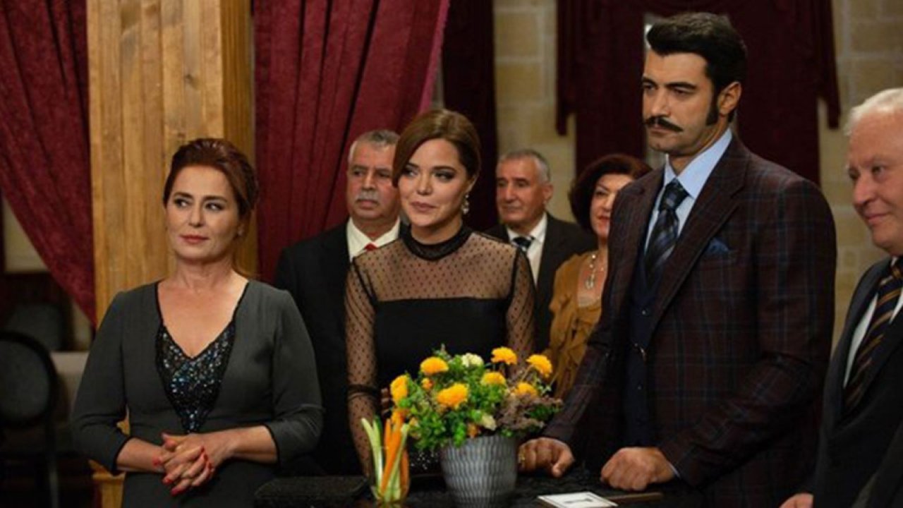 Terra Amara, anticipazioni 27 settembre, Yilmaz viene ricordato nella moschea e Gaffur svela una triste verità