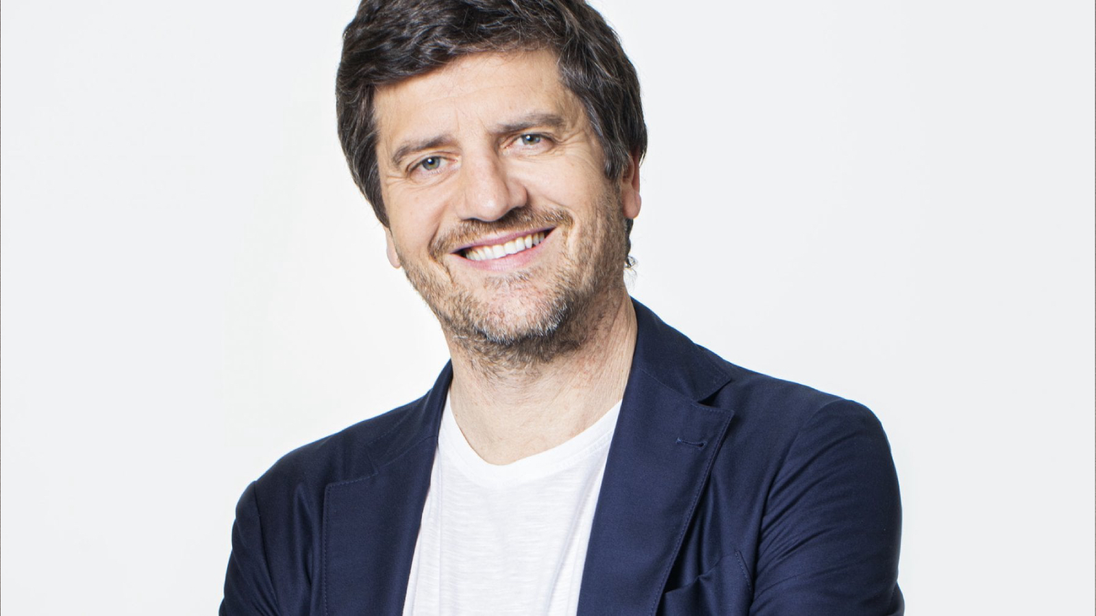 Amazing - Fabio De Luigi: svelate le prime immagini del One Prank Show comedy italiano