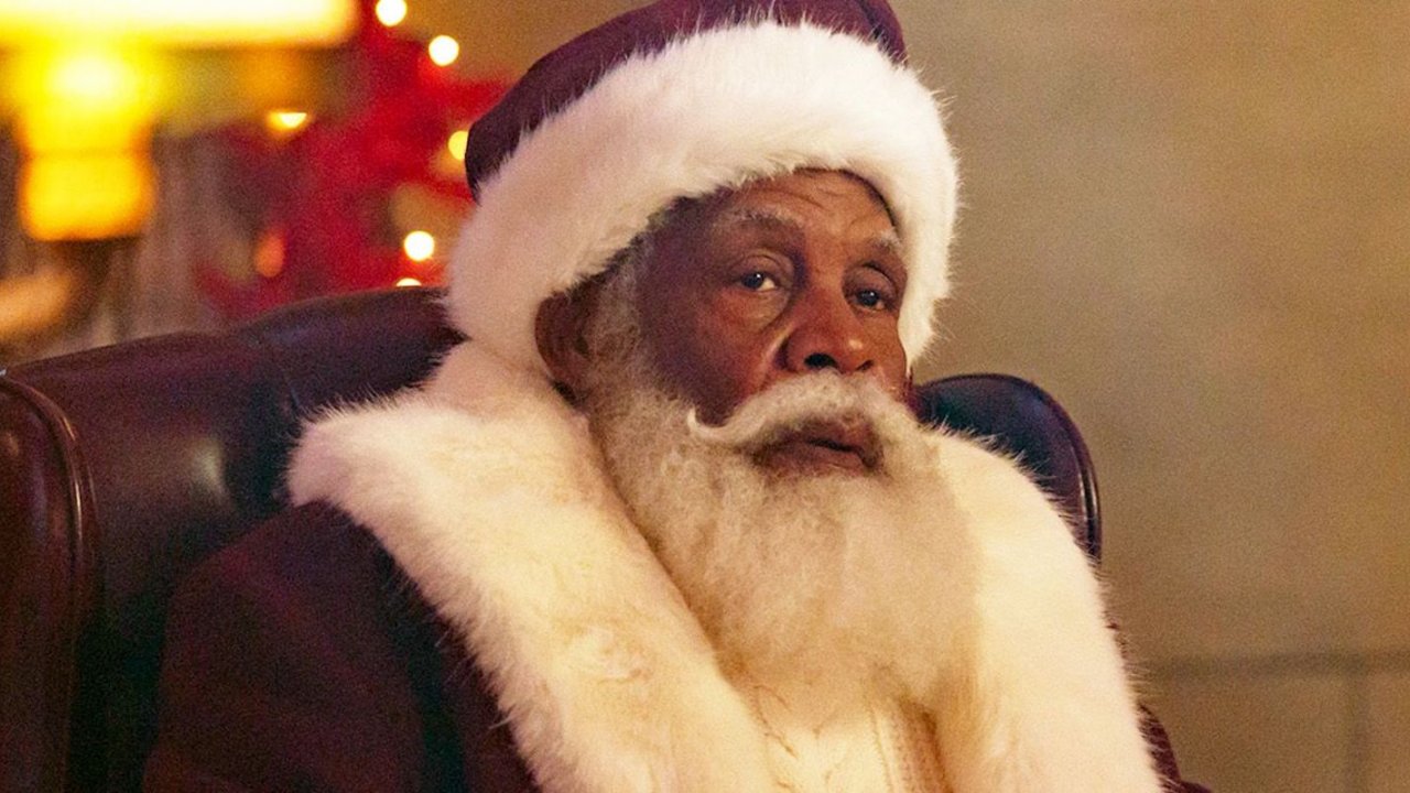 The Naughty Nine: Danny Glover è Babbo Natale nel nuovo film Disney