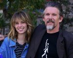 Ethan e Maya Hawke hanno inciso una cover di We Don't Run, canzone di Willie Nelson