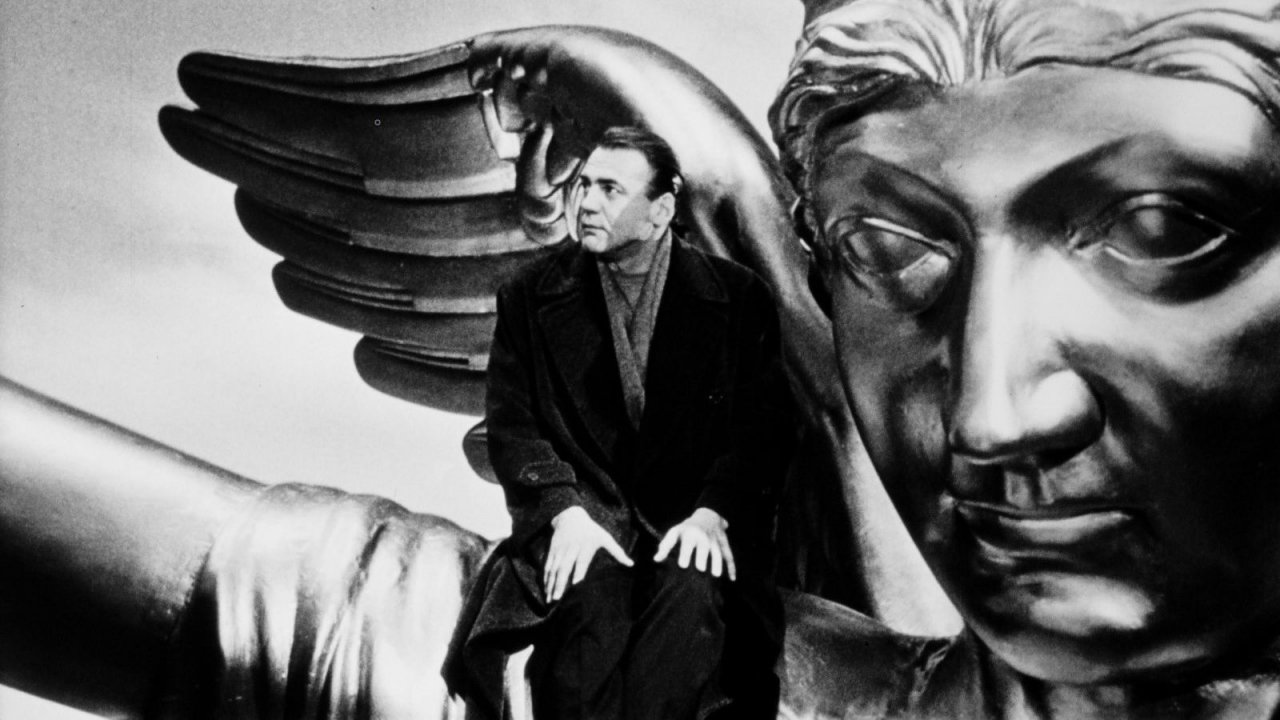 Il cielo sopra Berlino, il senso della vita nel contatto con gli altri