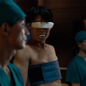 Bargain: una scena del primo episodio della serie