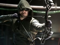 Arrow, la rivelazione di Stephen Amell: 'Doveva durare soltanto 5 stagioni'