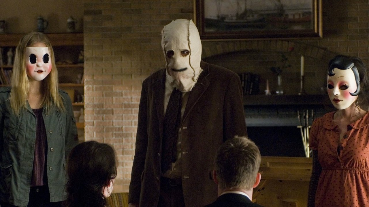The Strangers: trapelano le immagini inedite e i primi dettagli della nuova saga horror