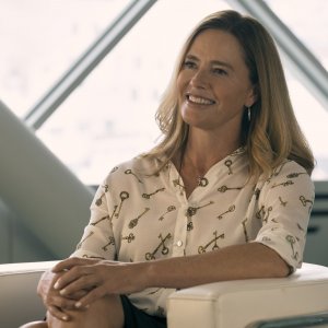 Gen V: Elisabeth Shue in un'immagine dello spin-off di The Boys