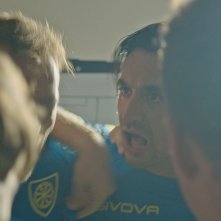 Doppio passo: Giulio Beranek in una scena nello spogliatoio