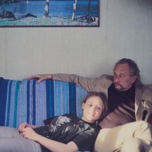 Normale: Justine Lacroix con Benoît Poelvoorde in una scena del film