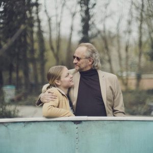 Normale: Justine Lacroix, Benoît Poelvoorde in  una scena del film