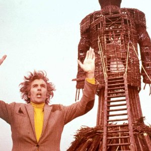 The Wicker Man: Christopher Lee in una scena del film